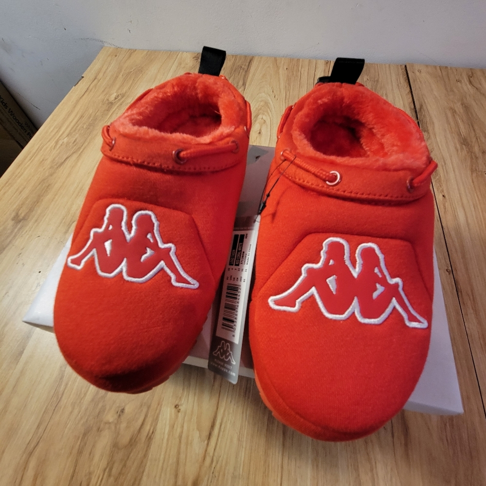 NIB Kappa Logo Tasin Red Coral 4 NEW